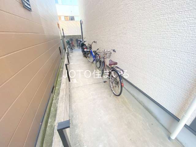 17/24 エントランス