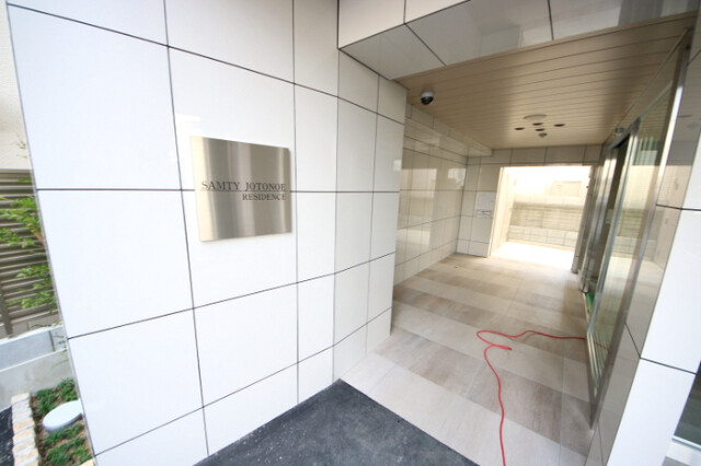 2/5 エントランス