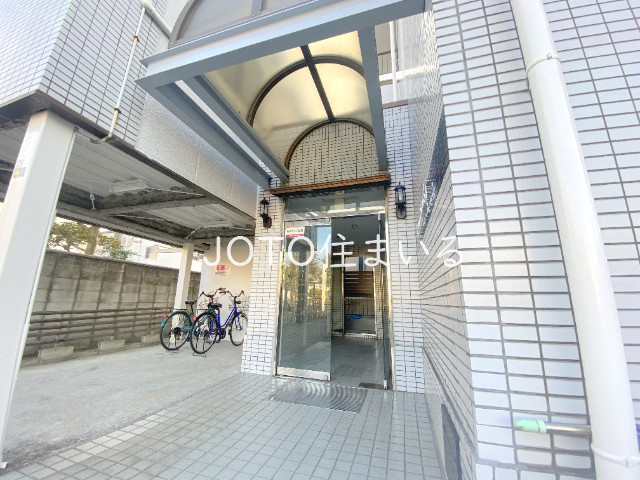 17/24 エントランス