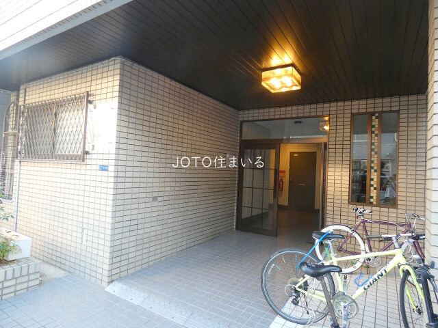 17/24 エントランス