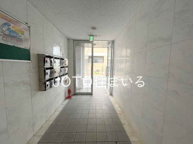 22/29 エントランス