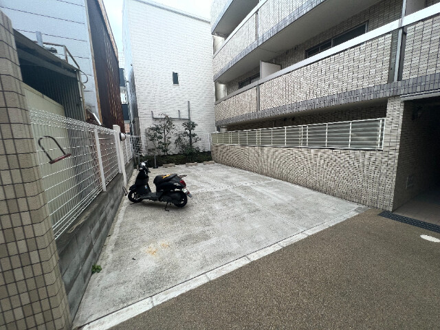 4/6 駐車場