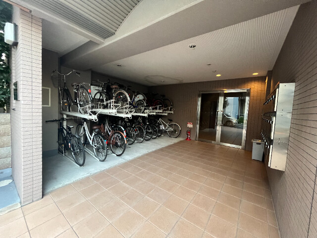 3/3 エントランス