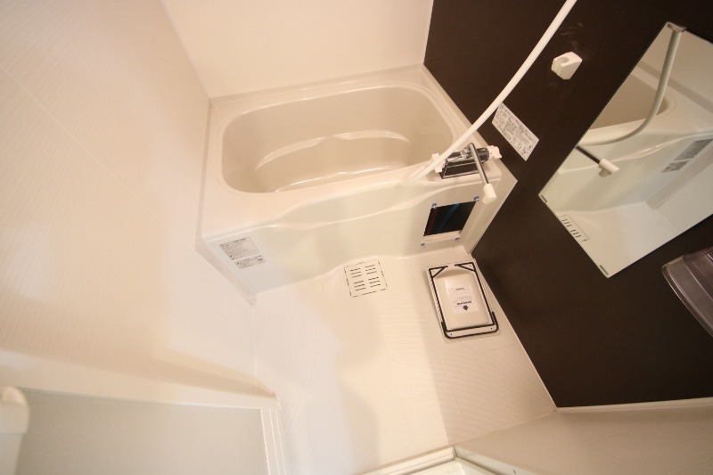 13/30 浴室