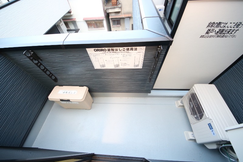 18/30 バルコニー