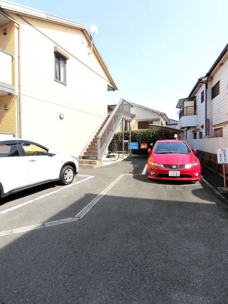 25/30 エントランス