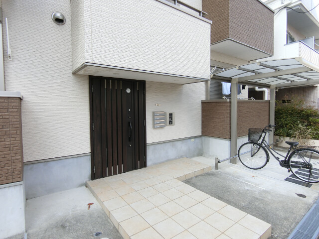 3/5 エントランス