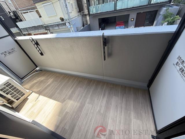 21/30 バルコニー