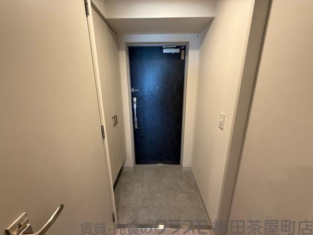 13/30 玄関