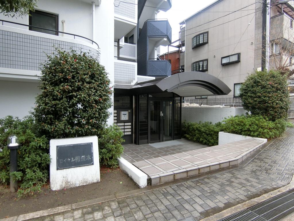 3/5 エントランス