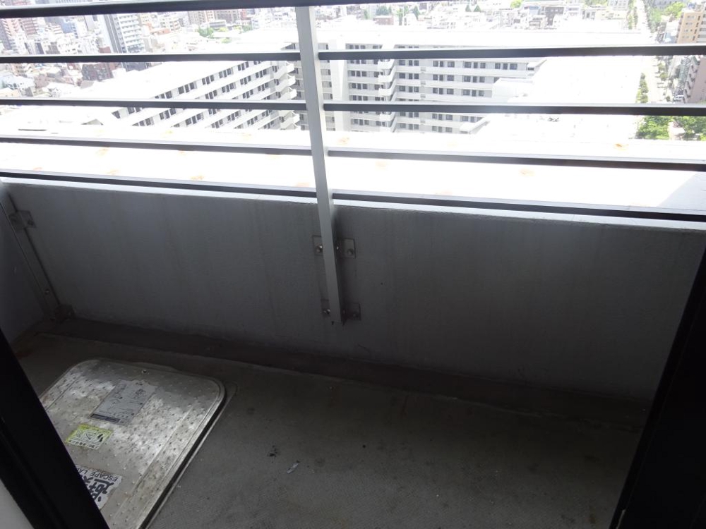 19/30 バルコニー