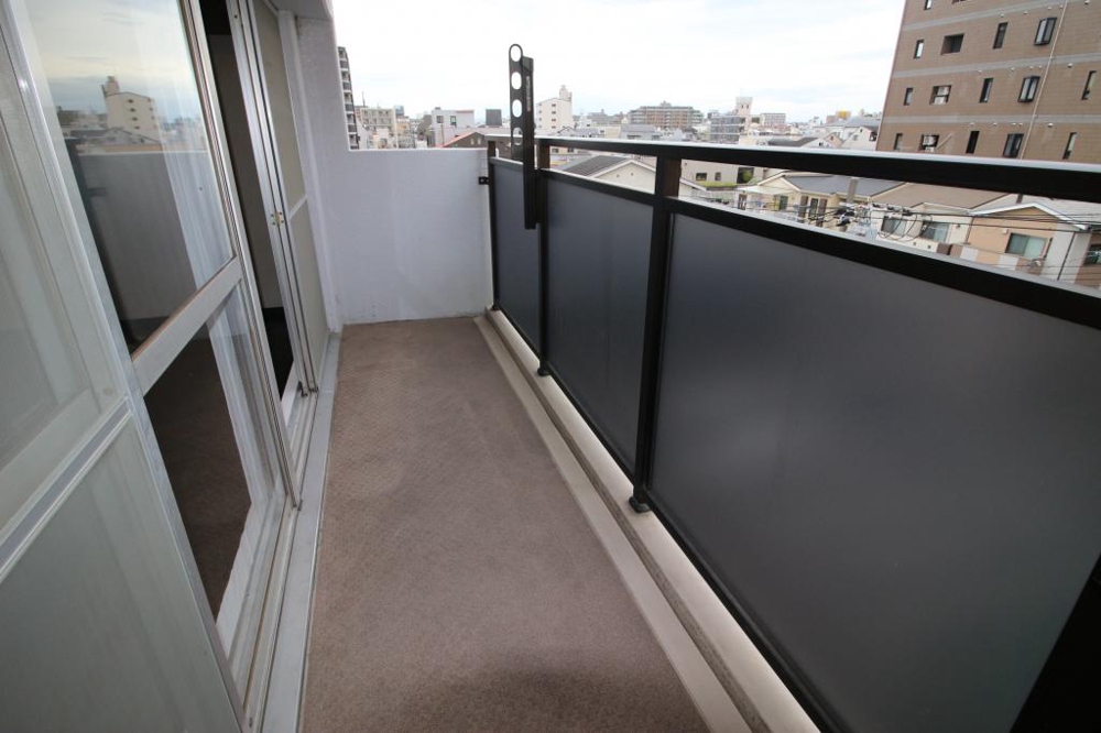 23/30 バルコニー