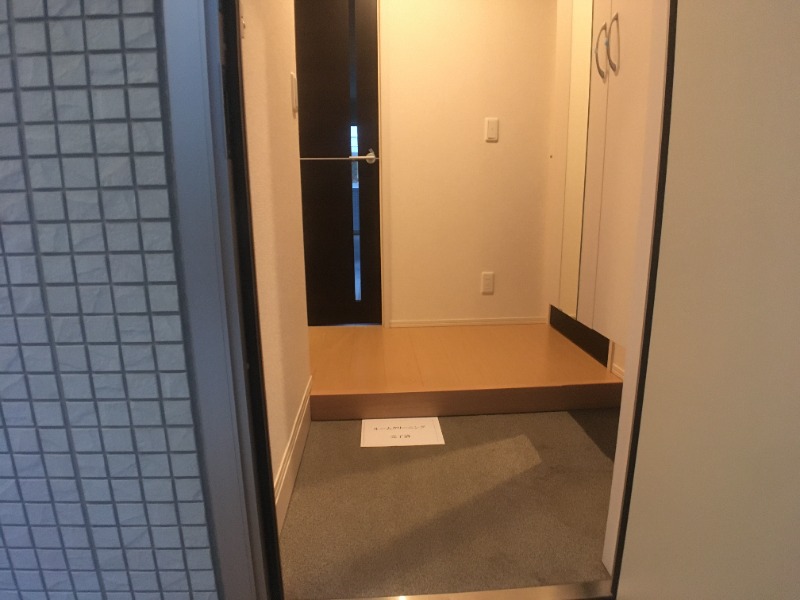14/30 玄関