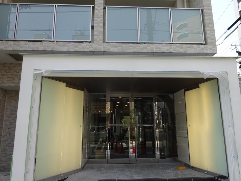 3/7 エントランス