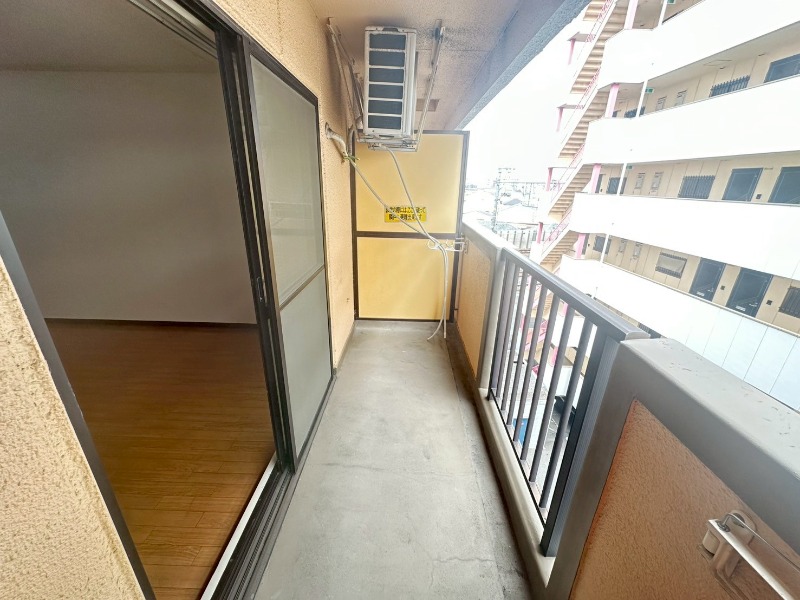 20/30 バルコニー