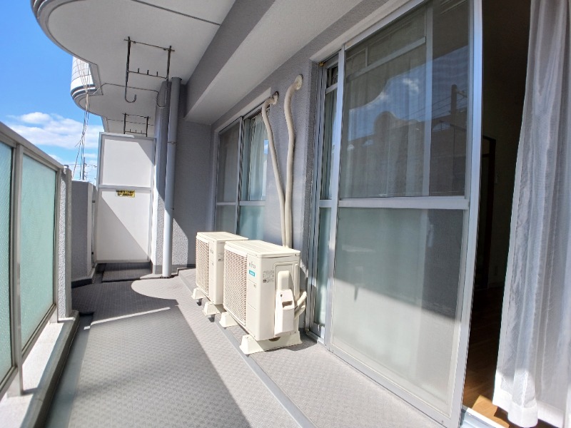 20/30 バルコニー