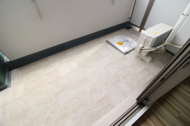 23/30 バルコニー