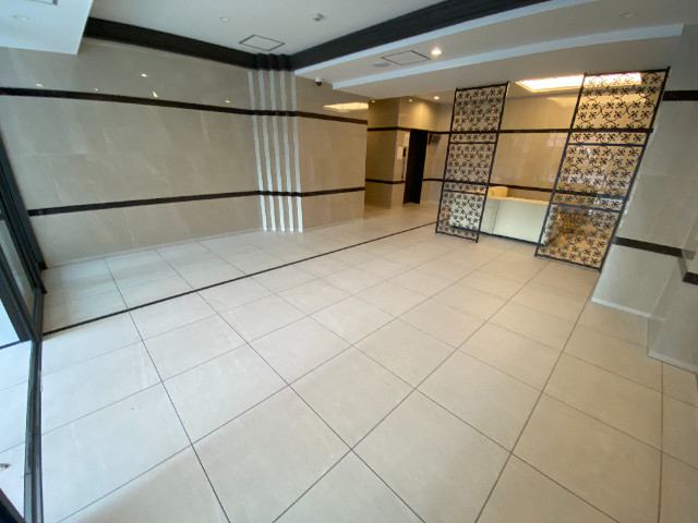 4/4 エントランス