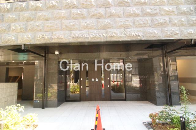 25/30 エントランス