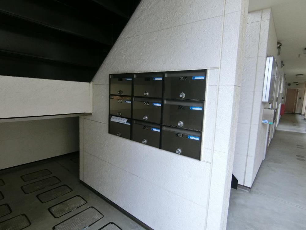 25/30 エントランス