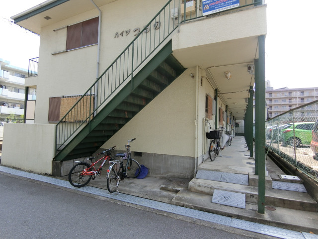 26/30 エントランス