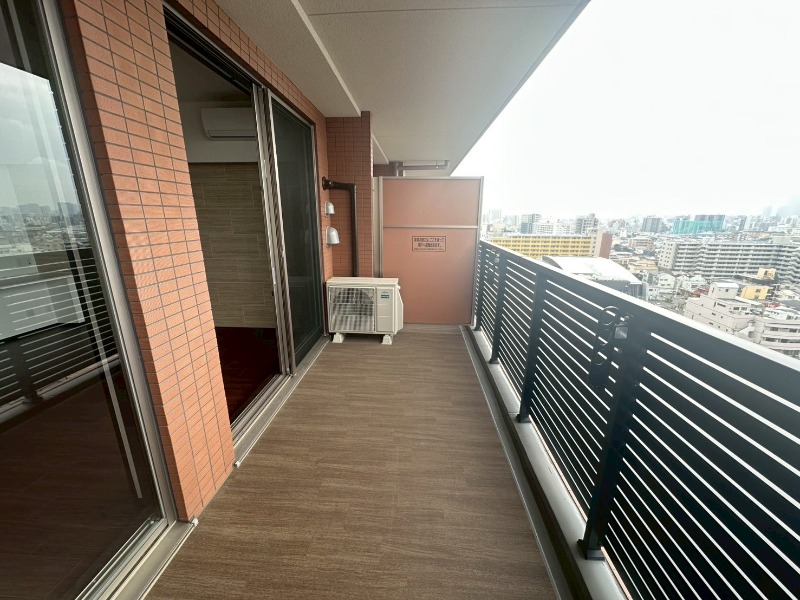 20/30 バルコニー