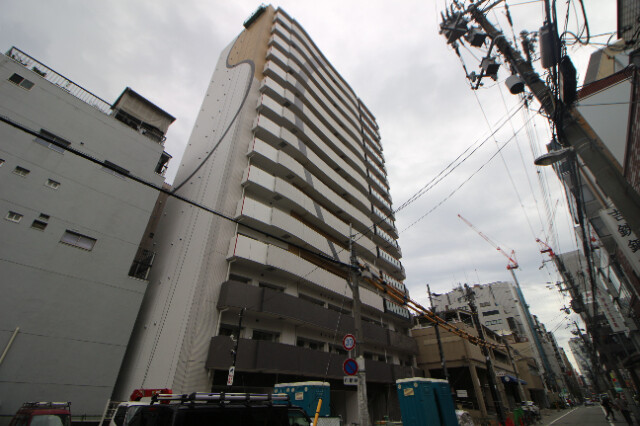 30/30 エントランス