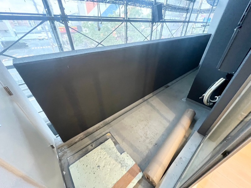 23/30 バルコニー