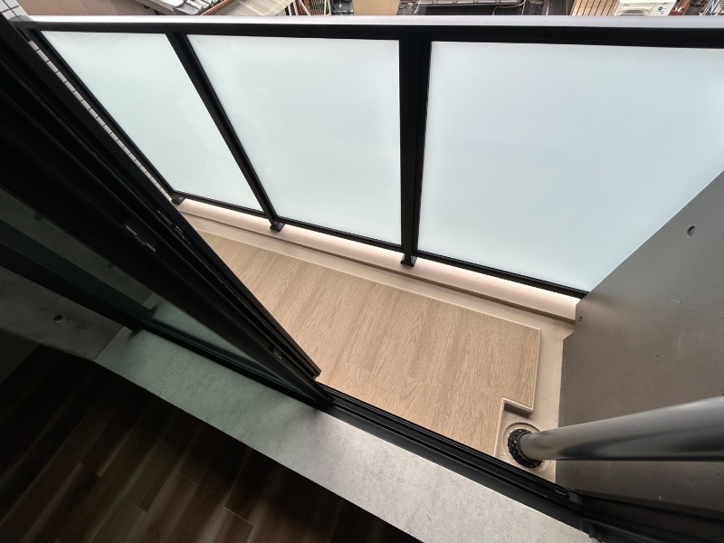 14/23 バルコニー