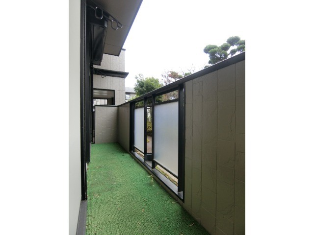 20/30 バルコニー