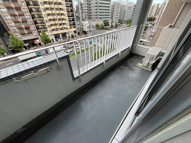 16/27 バルコニー