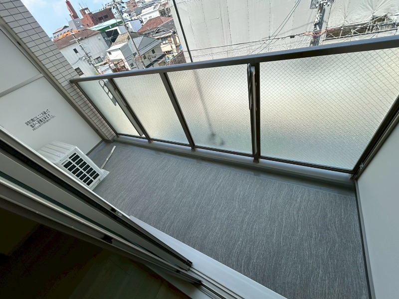 27/30 バルコニー