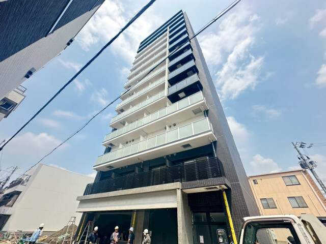 23/30 エントランス