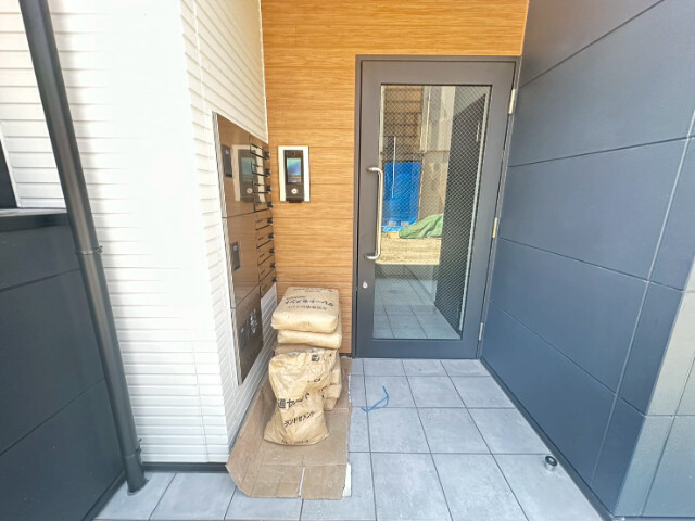 4/5 エントランス