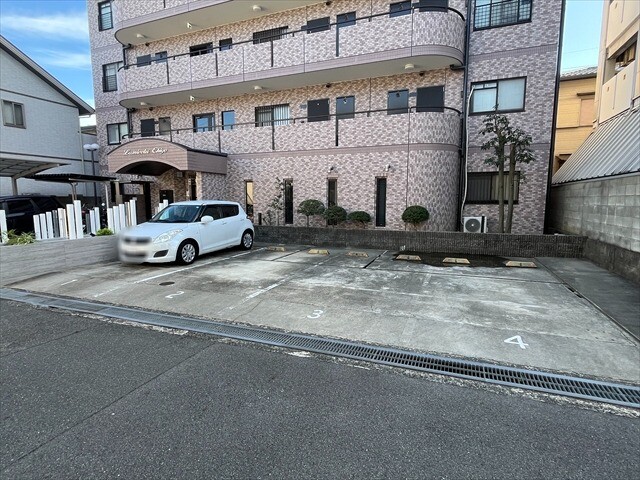 4/7 駐車場