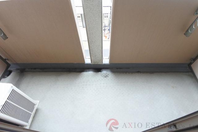 25/30 バルコニー