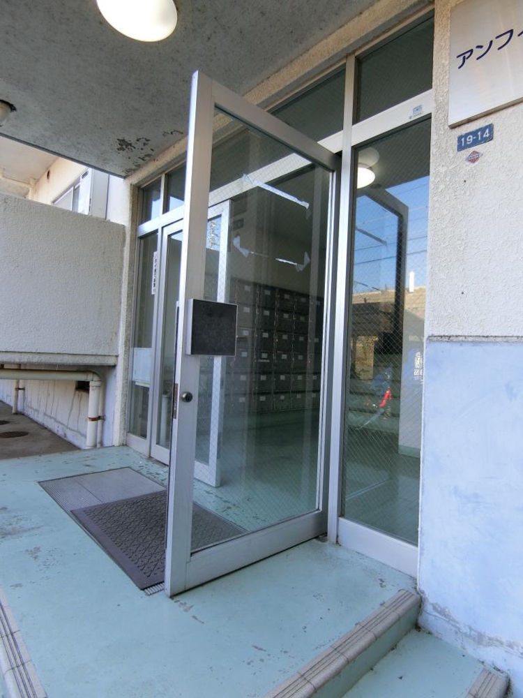 3/7 エントランス