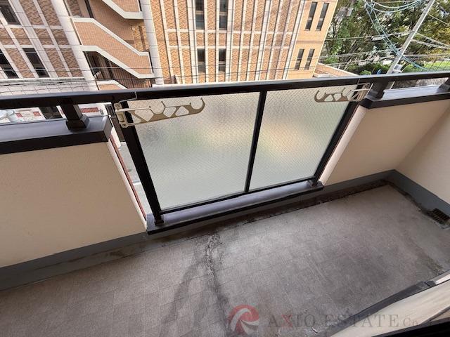 21/30 バルコニー