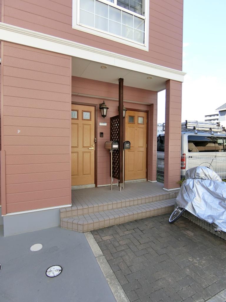 25/30 エントランス