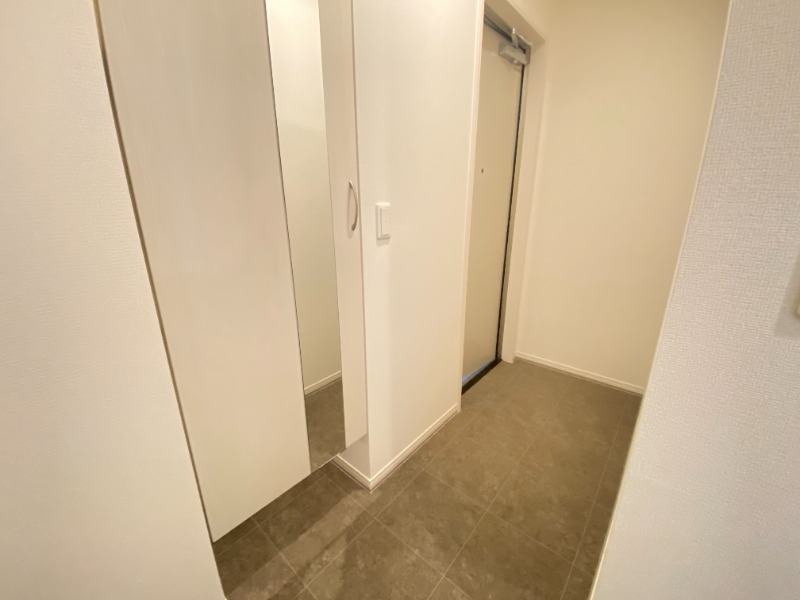13/30 玄関
