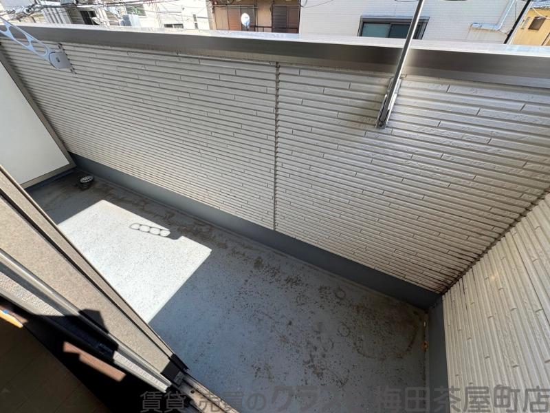 21/30 バルコニー