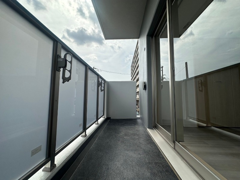 25/30 バルコニー