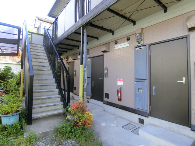 26/30 エントランス