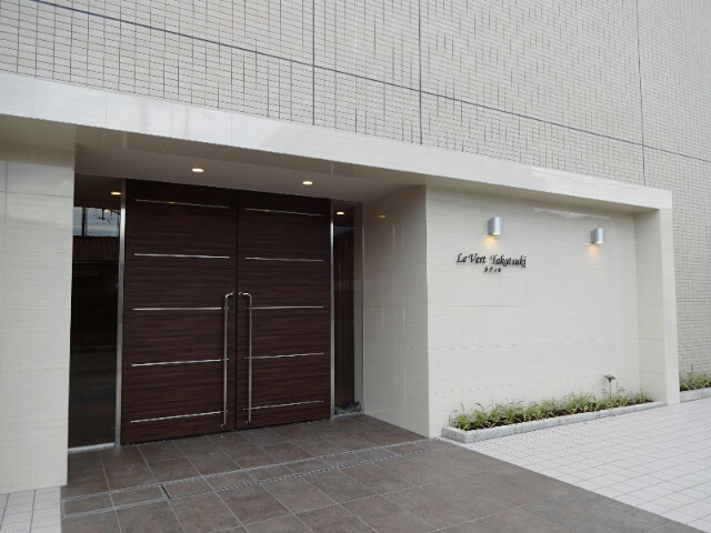 19/22 エントランス