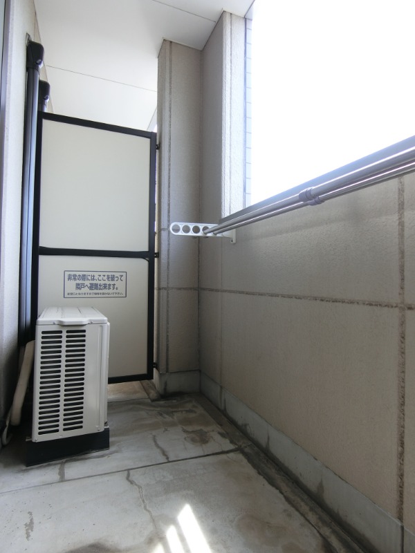 19/30 バルコニー