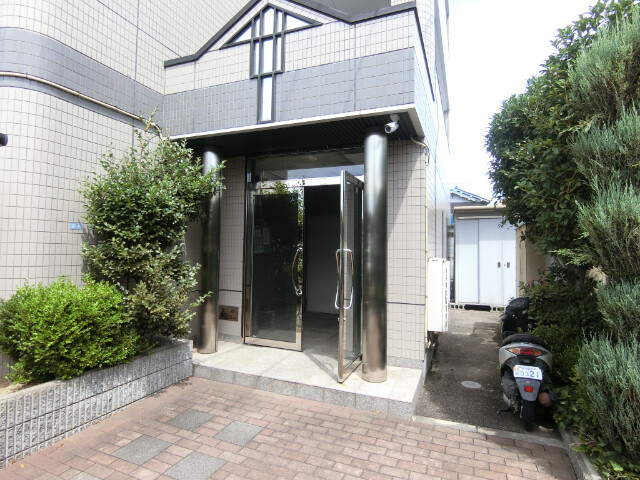 3/7 エントランス