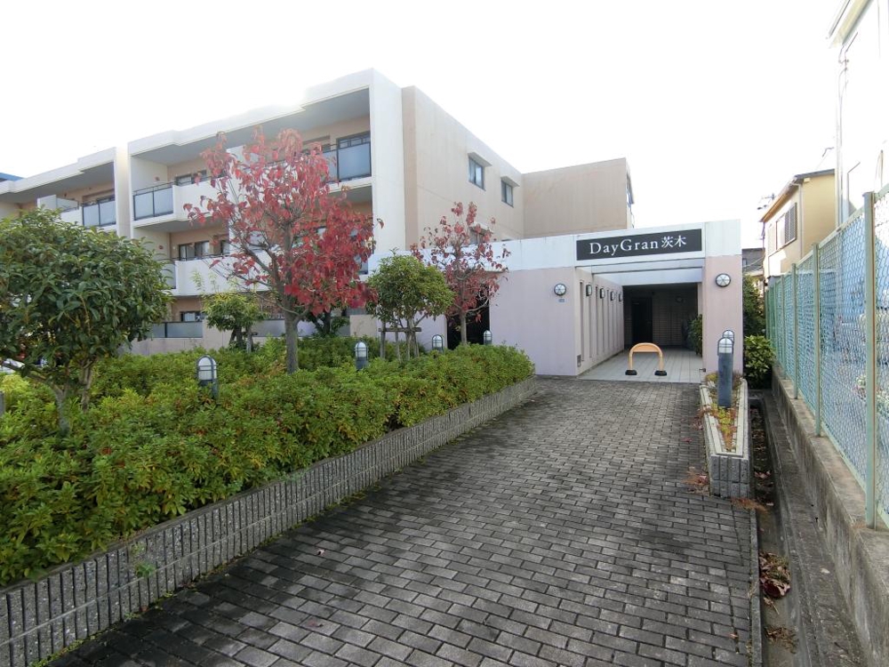 3/6 エントランス