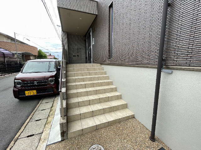 2/3 エントランス