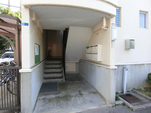 3/6 エントランス