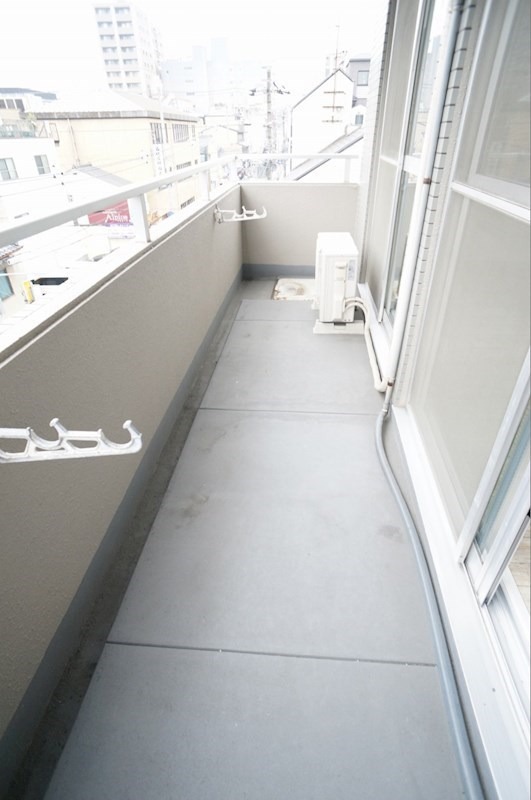 16/25 バルコニー